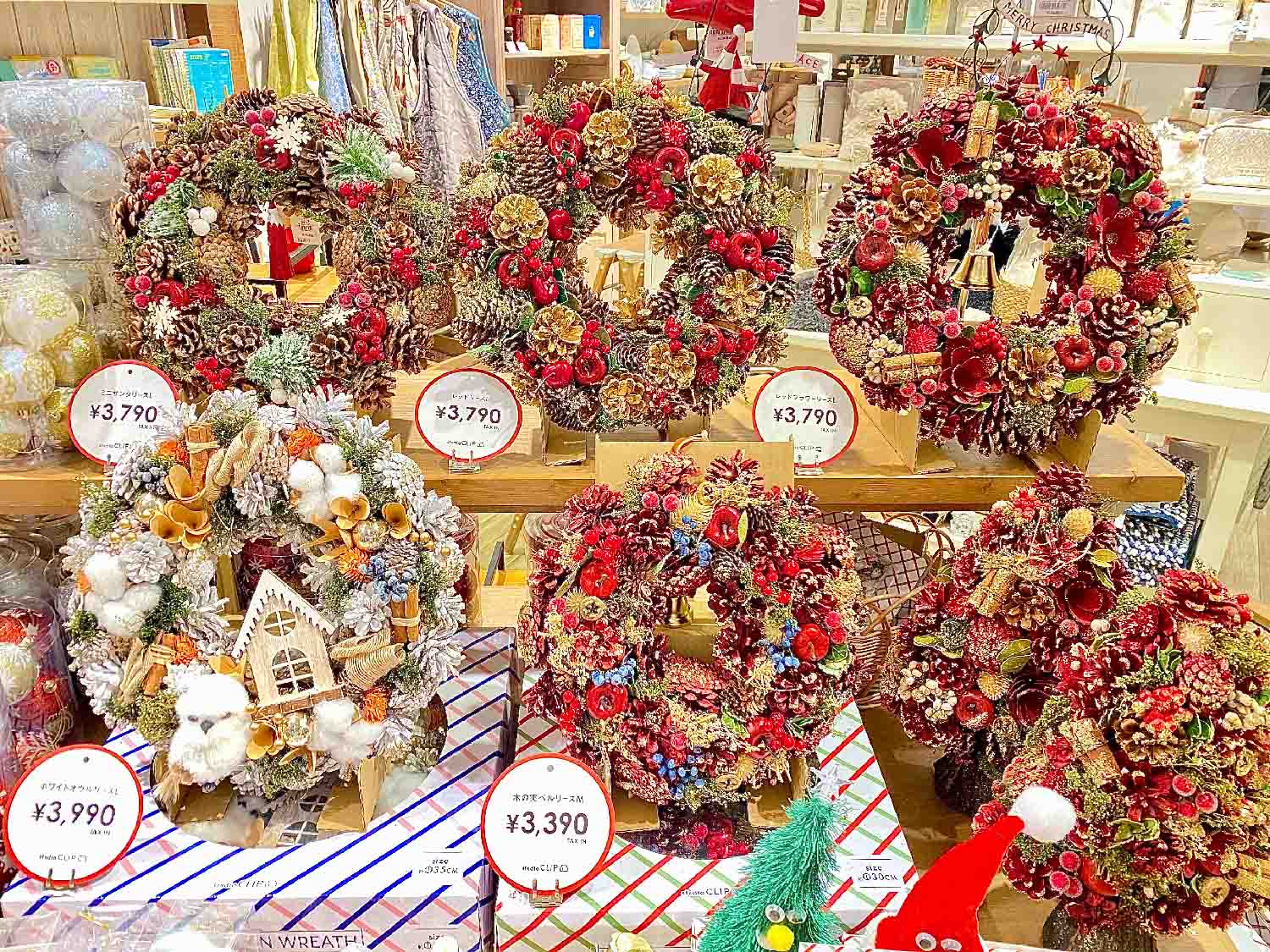 ボリューム満点の可愛いリース発売中！ イメージ画像