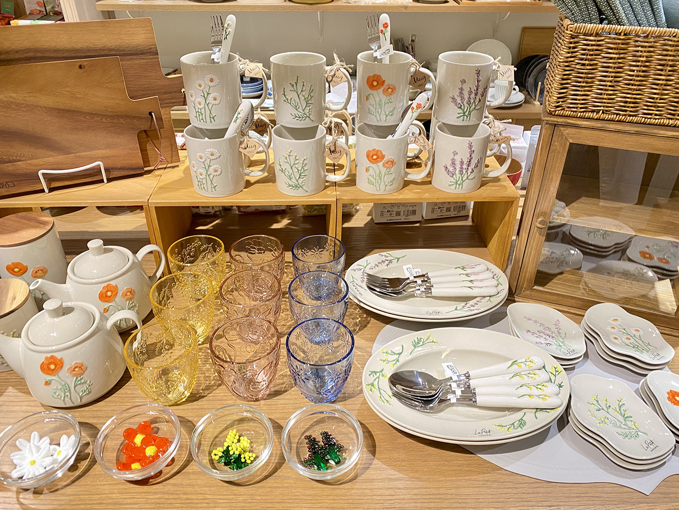 お花のアイテムいっぱい イメージ画像